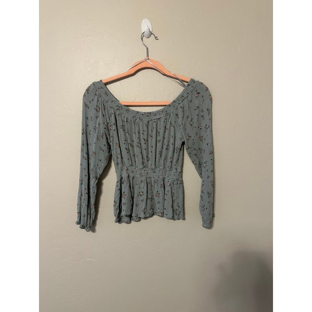 Hippie Rose Long-Sleeve Off the Shoulder Crop top